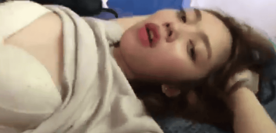 Indo Bocil Viral Mahasiswi Cina Barang Pink