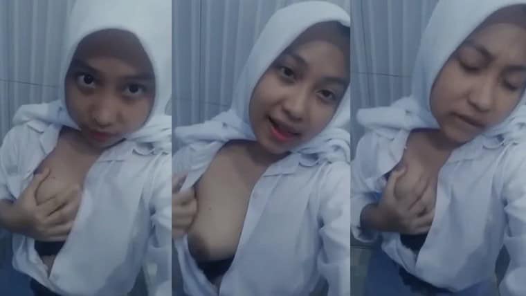 Indo Sma Abg Hijab SMA Pamer Nenen Di Toilet Sekolah